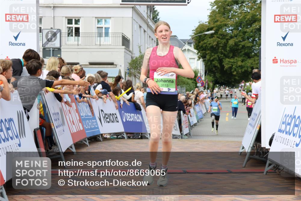 31.08.2025 - 21. Blankeneser Heldenlauf Strokosch-Dieckow http://msf.ph/oto/8669065 31.08.2025 10:55:49 Ziel 3115, 3694 meine-sportfotos.de