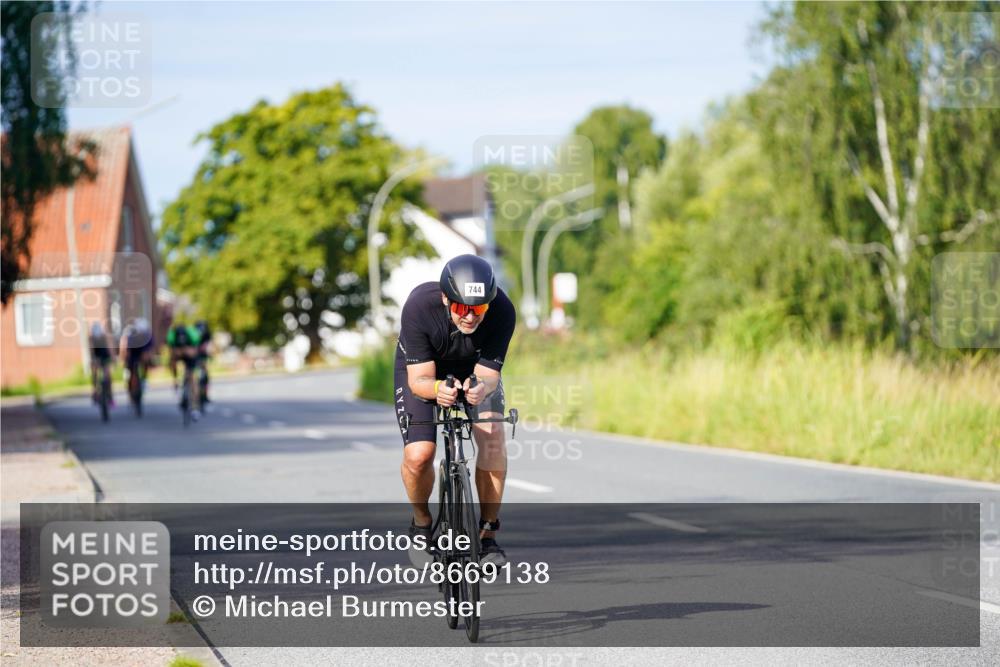 31.08.2025 - Elbe Triathlon Hamburg Michael Burmester http://msf.ph/oto/8669138 31.08.2025 09:51:00 Radfahren 597, 690, 744 meine-sportfotos.de