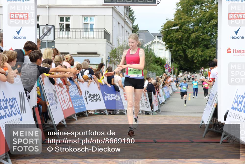 31.08.2025 - 21. Blankeneser Heldenlauf Strokosch-Dieckow http://msf.ph/oto/8669190 31.08.2025 10:55:49 Ziel 3115, 3694 meine-sportfotos.de