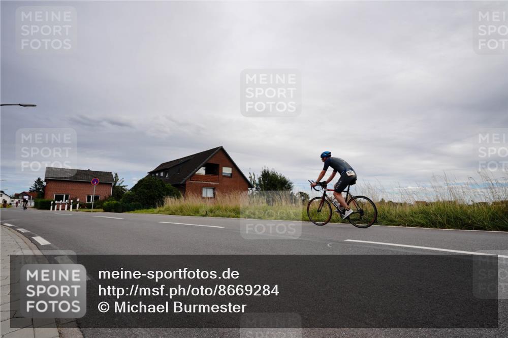 31.08.2025 - Elbe Triathlon Hamburg Michael Burmester http://msf.ph/oto/8669284 31.08.2025 14:13:57 Radfahren 126 meine-sportfotos.de
