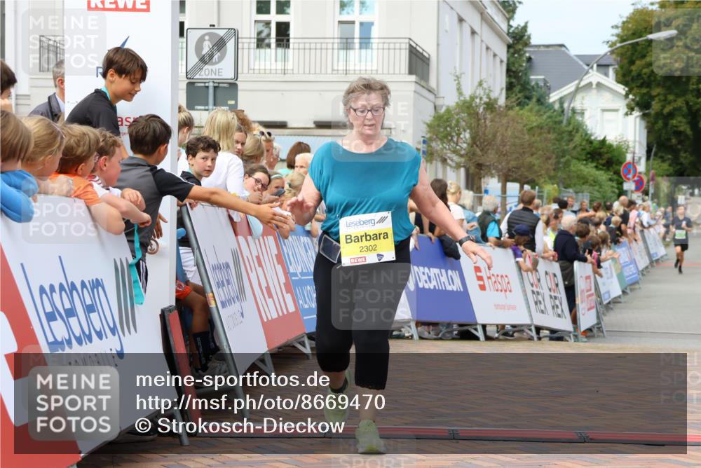 31.08.2025 - 21. Blankeneser Heldenlauf Strokosch-Dieckow http://msf.ph/oto/8669470 31.08.2025 10:55:16 Ziel 2302 meine-sportfotos.de