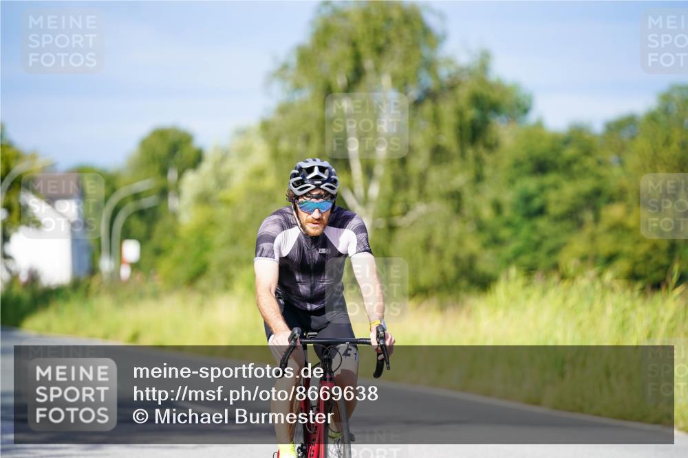 31.08.2025 - Elbe Triathlon Hamburg Michael Burmester http://msf.ph/oto/8669638 31.08.2025 09:53:56 Radfahren 699 meine-sportfotos.de