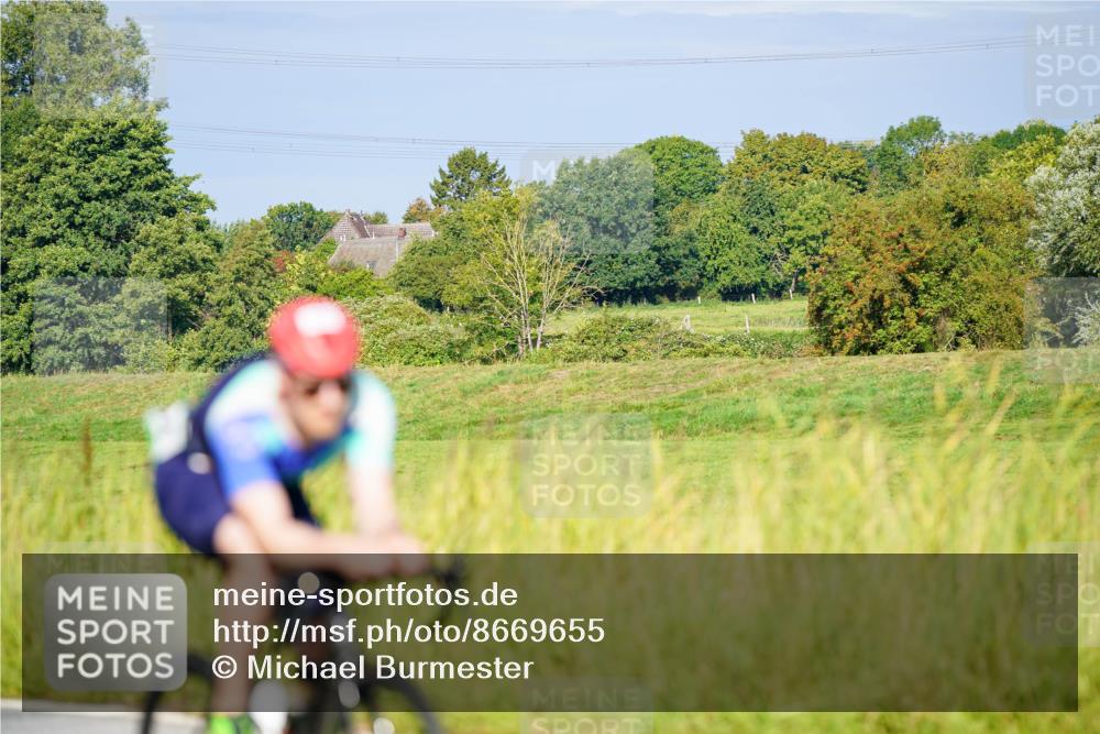 31.08.2025 - Elbe Triathlon Hamburg Michael Burmester http://msf.ph/oto/8669655 31.08.2025 09:54:22 Radfahren 415, 434, 471, 525, 698, 725 meine-sportfotos.de