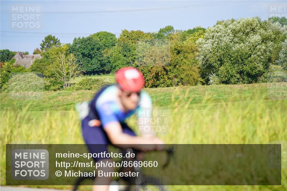 31.08.2025 - Elbe Triathlon Hamburg Michael Burmester http://msf.ph/oto/8669660 31.08.2025 09:54:23 Radfahren 415, 434, 525, 698, 725 meine-sportfotos.de