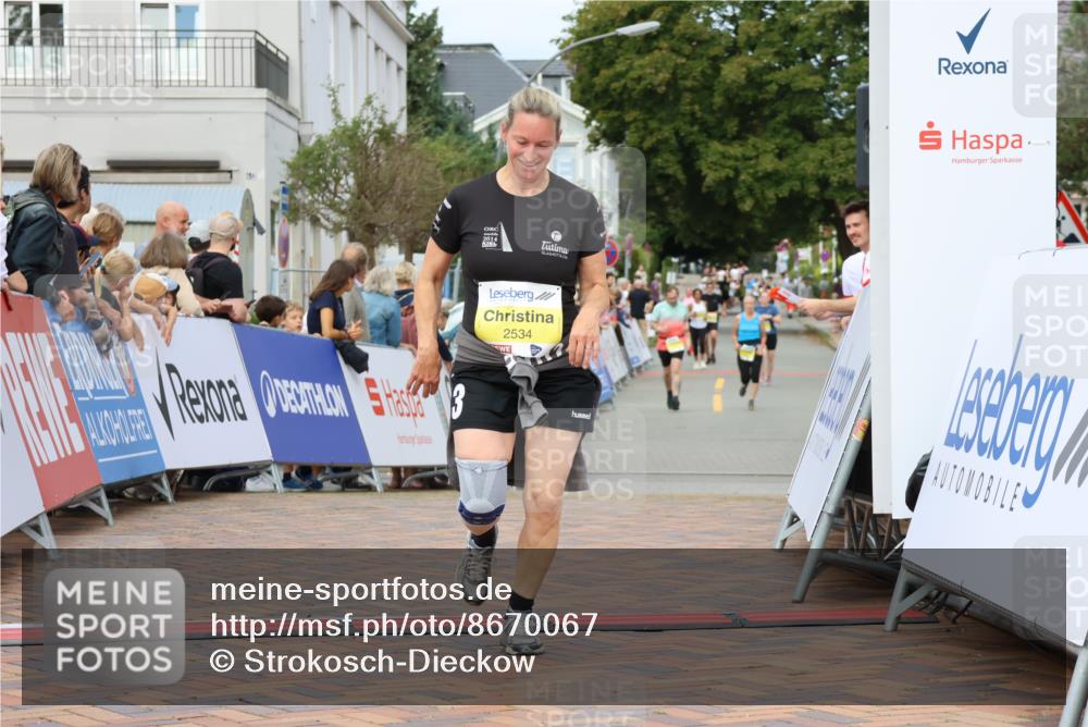 31.08.2025 - 21. Blankeneser Heldenlauf Strokosch-Dieckow http://msf.ph/oto/8670067 31.08.2025 10:33:50 Ziel 2635, 2634, 2530, 2534 meine-sportfotos.de