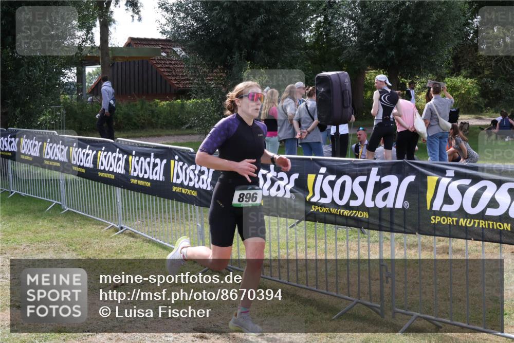 31.08.2025 - Elbe Triathlon Hamburg Luisa Fischer http://msf.ph/oto/8670394 31.08.2025 11:42:43 Laufen 896 meine-sportfotos.de