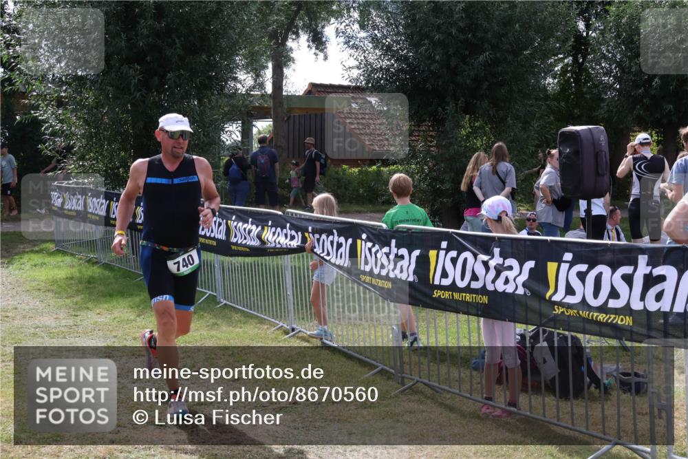 31.08.2025 - Elbe Triathlon Hamburg Luisa Fischer http://msf.ph/oto/8670560 31.08.2025 11:45:22 Laufen 740 meine-sportfotos.de