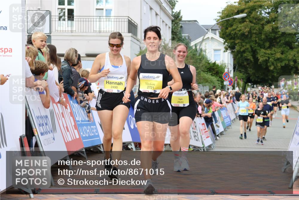 31.08.2025 - 21. Blankeneser Heldenlauf Strokosch-Dieckow http://msf.ph/oto/8671015 31.08.2025 10:32:27 Ziel 2490, 2644, 2182, 2721 meine-sportfotos.de
