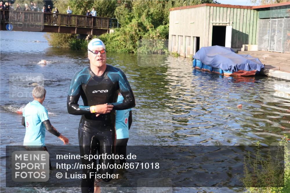 31.08.2025 - Elbe Triathlon Hamburg Luisa Fischer http://msf.ph/oto/8671018 31.08.2025 08:28:28 Schwimmen 186, 196, 206 meine-sportfotos.de
