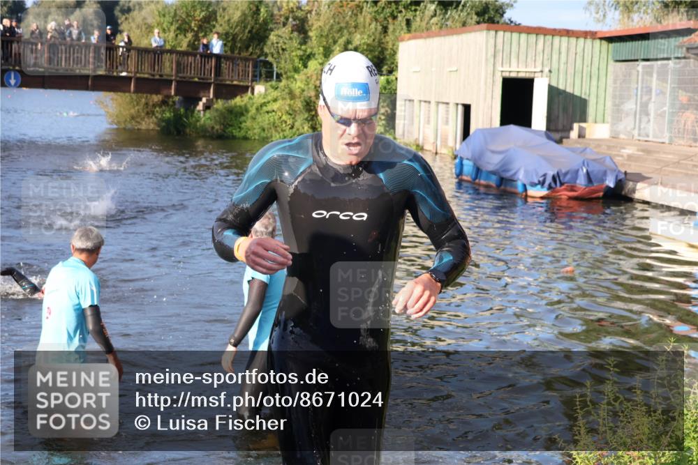 31.08.2025 - Elbe Triathlon Hamburg Luisa Fischer http://msf.ph/oto/8671024 31.08.2025 08:28:29 Schwimmen 186, 196, 206 meine-sportfotos.de
