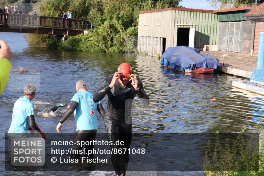 31.08.2025 - Elbe Triathlon Hamburg Luisa Fischer http://msf.ph/oto/8671048 31.08.2025 08:28:36 Schwimmen 186, 205 meine-sportfotos.de