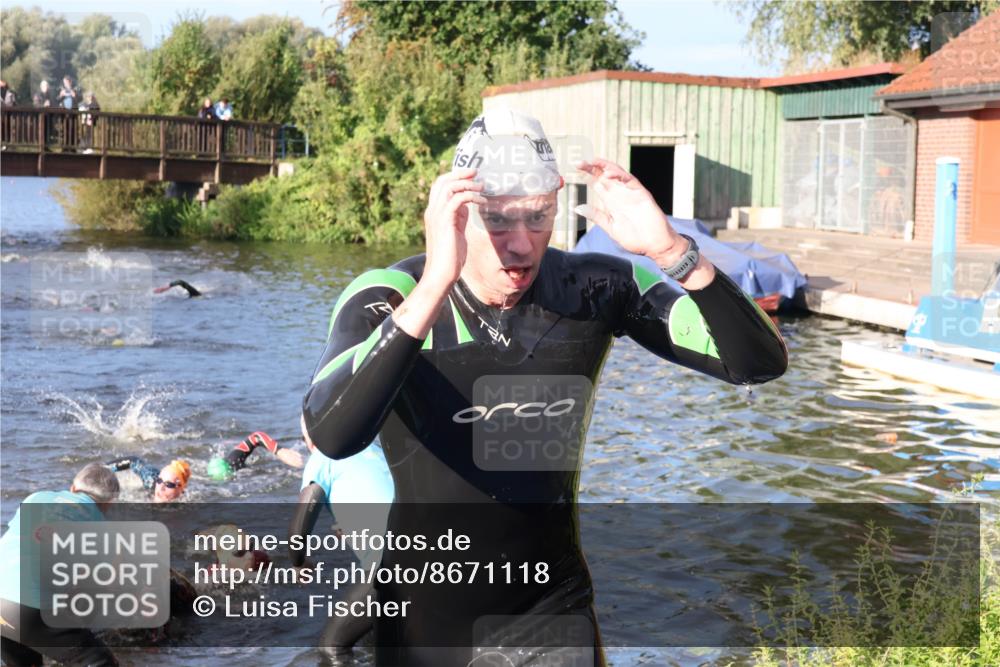 31.08.2025 - Elbe Triathlon Hamburg Luisa Fischer http://msf.ph/oto/8671118 31.08.2025 08:29:53 Schwimmen 171, 209, 229, 238 meine-sportfotos.de