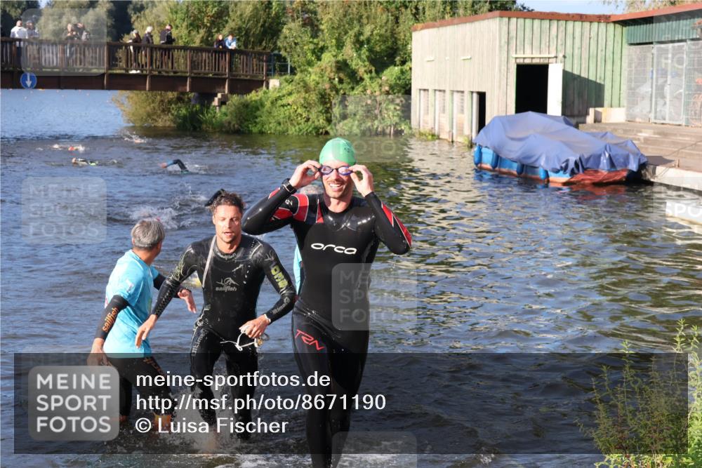 31.08.2025 - Elbe Triathlon Hamburg Luisa Fischer http://msf.ph/oto/8671190 31.08.2025 08:30:03 Schwimmen 171, 172, 200, 232 meine-sportfotos.de