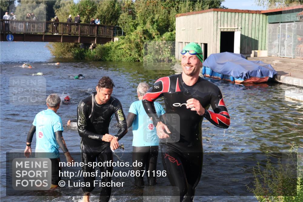 31.08.2025 - Elbe Triathlon Hamburg Luisa Fischer http://msf.ph/oto/8671196 31.08.2025 08:30:04 Schwimmen 171, 172, 200, 232 meine-sportfotos.de