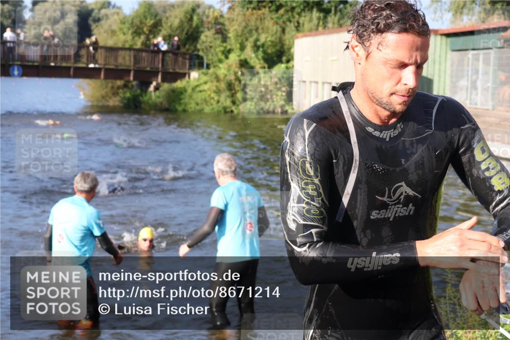 31.08.2025 - Elbe Triathlon Hamburg Luisa Fischer http://msf.ph/oto/8671214 31.08.2025 08:30:06 Schwimmen 172, 200, 232 meine-sportfotos.de