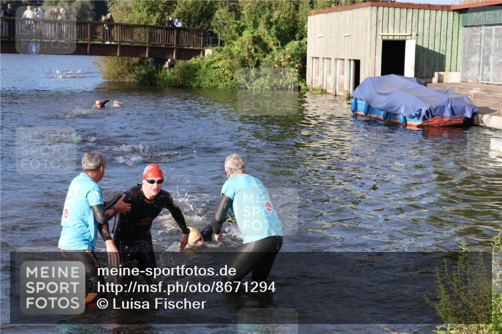 31.08.2025 - Elbe Triathlon Hamburg Luisa Fischer http://msf.ph/oto/8671294 31.08.2025 08:30:16 Schwimmen 172, 187, 242 meine-sportfotos.de