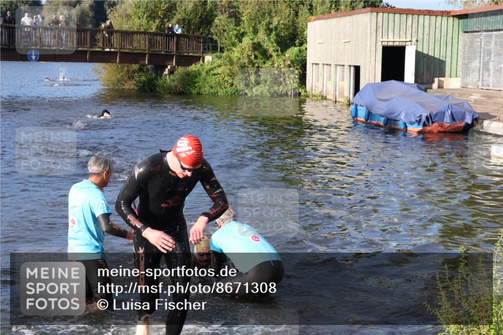 31.08.2025 - Elbe Triathlon Hamburg Luisa Fischer http://msf.ph/oto/8671308 31.08.2025 08:30:17 Schwimmen 187, 242 meine-sportfotos.de