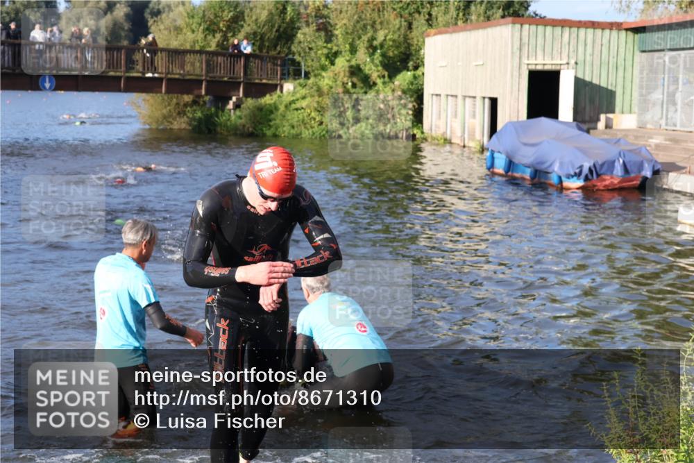 31.08.2025 - Elbe Triathlon Hamburg Luisa Fischer http://msf.ph/oto/8671310 31.08.2025 08:30:18 Schwimmen 187, 242 meine-sportfotos.de
