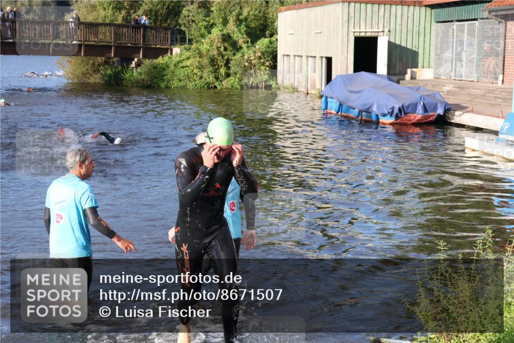 31.08.2025 - Elbe Triathlon Hamburg Luisa Fischer http://msf.ph/oto/8671507 31.08.2025 08:31:22 Schwimmen 219 meine-sportfotos.de