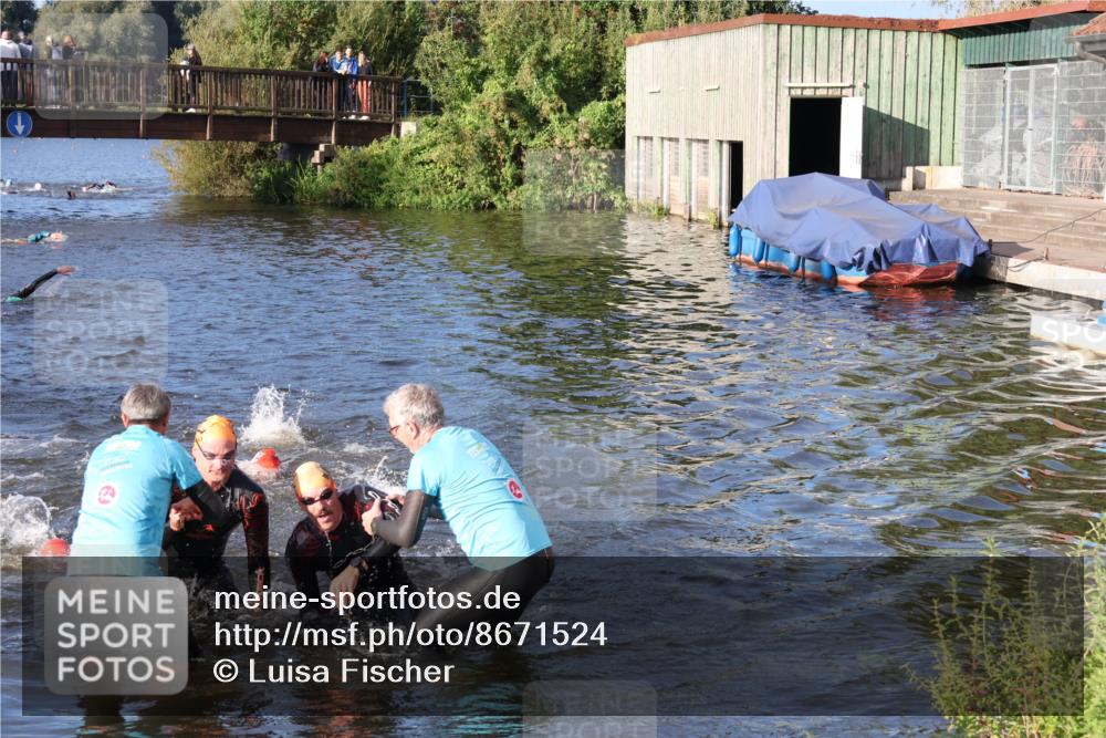 31.08.2025 - Elbe Triathlon Hamburg Luisa Fischer http://msf.ph/oto/8671524 31.08.2025 08:31:34 Schwimmen 169, 180, 189, 208, 211, 227 meine-sportfotos.de