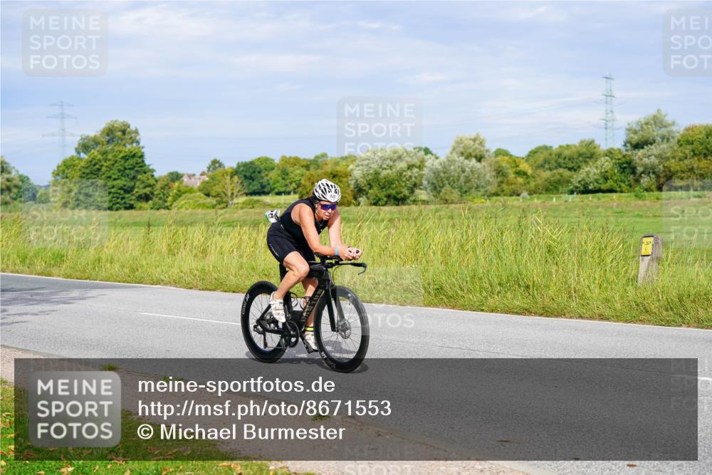 31.08.2025 - Elbe Triathlon Hamburg Michael Burmester http://msf.ph/oto/8671553 31.08.2025 10:03:11 Radfahren 515, 603, 674, 760, 777, 828 meine-sportfotos.de