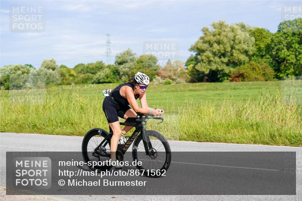 31.08.2025 - Elbe Triathlon Hamburg Michael Burmester http://msf.ph/oto/8671562 31.08.2025 10:03:11 Radfahren 515, 603, 674, 760, 777, 828 meine-sportfotos.de