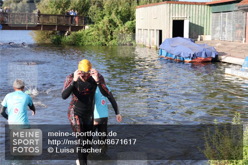 31.08.2025 - Elbe Triathlon Hamburg Luisa Fischer http://msf.ph/oto/8671617 31.08.2025 08:31:46 Schwimmen 182, 189, 207 meine-sportfotos.de