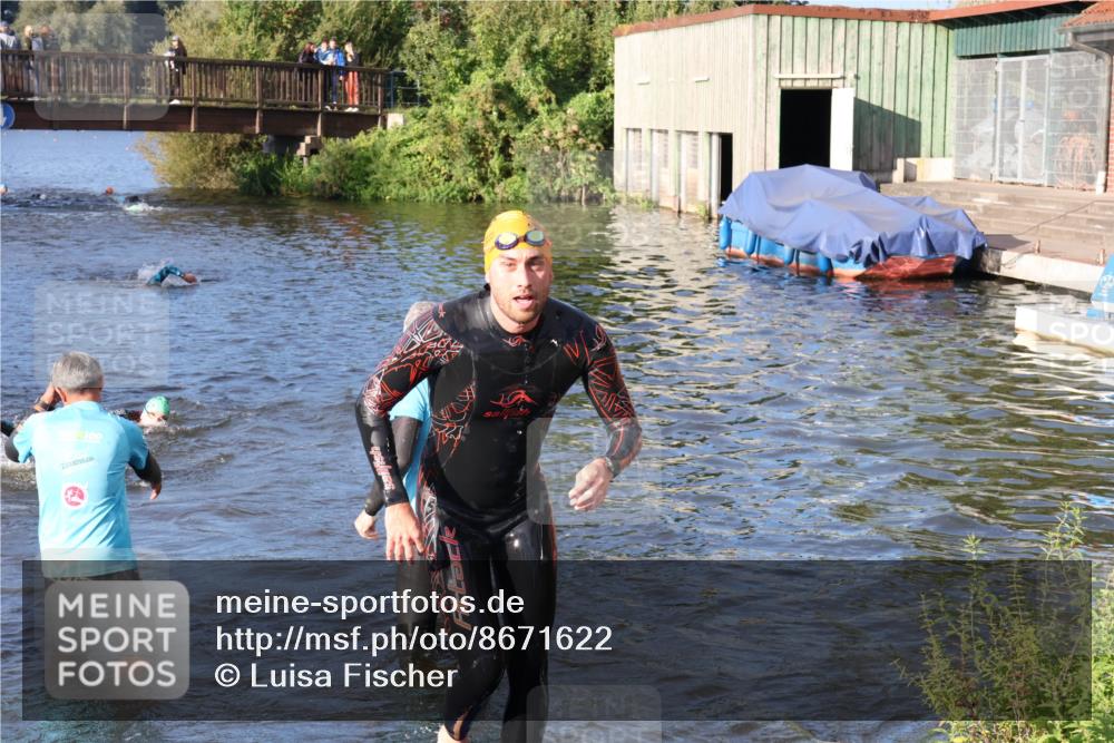 31.08.2025 - Elbe Triathlon Hamburg Luisa Fischer http://msf.ph/oto/8671622 31.08.2025 08:31:47 Schwimmen 182, 189, 207 meine-sportfotos.de