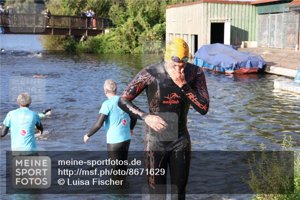 31.08.2025 - Elbe Triathlon Hamburg Luisa Fischer http://msf.ph/oto/8671629 31.08.2025 08:31:48 Schwimmen 182, 207, 216 meine-sportfotos.de