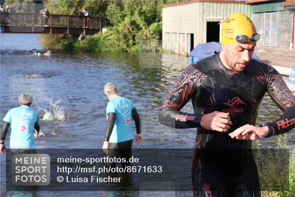 31.08.2025 - Elbe Triathlon Hamburg Luisa Fischer http://msf.ph/oto/8671633 31.08.2025 08:31:48 Schwimmen 182, 207, 216 meine-sportfotos.de