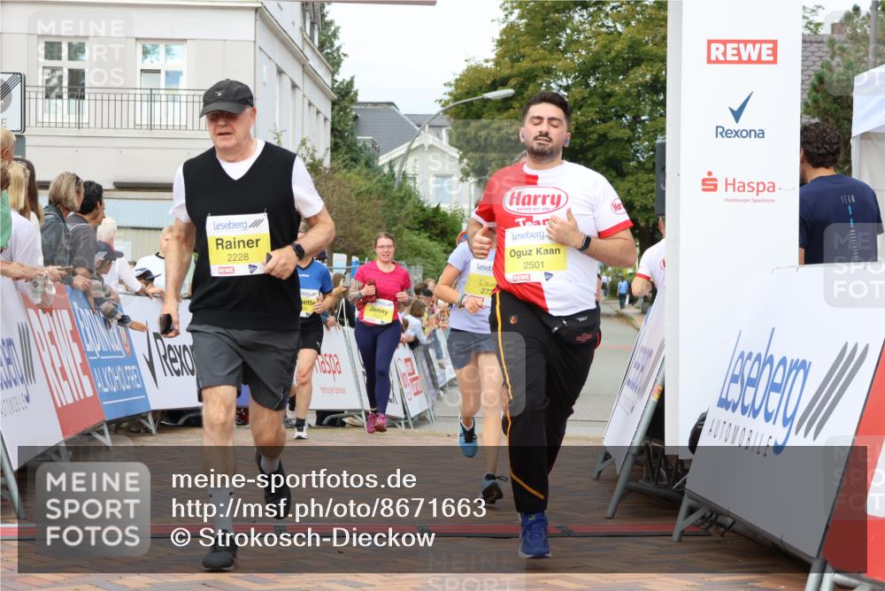 31.08.2025 - 21. Blankeneser Heldenlauf Strokosch-Dieckow http://msf.ph/oto/8671663 31.08.2025 10:31:57 Ziel 2222, 2567, 2077, 2407, 2462, 2734, 2735, 2105, 2278, 2228, 2501 meine-sportfotos.de