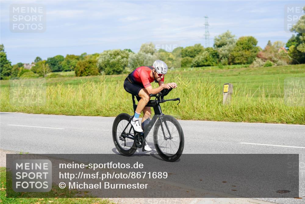 31.08.2025 - Elbe Triathlon Hamburg Michael Burmester http://msf.ph/oto/8671689 31.08.2025 10:03:26 Radfahren 419, 510, 609, 657, 658, 749, 915 meine-sportfotos.de