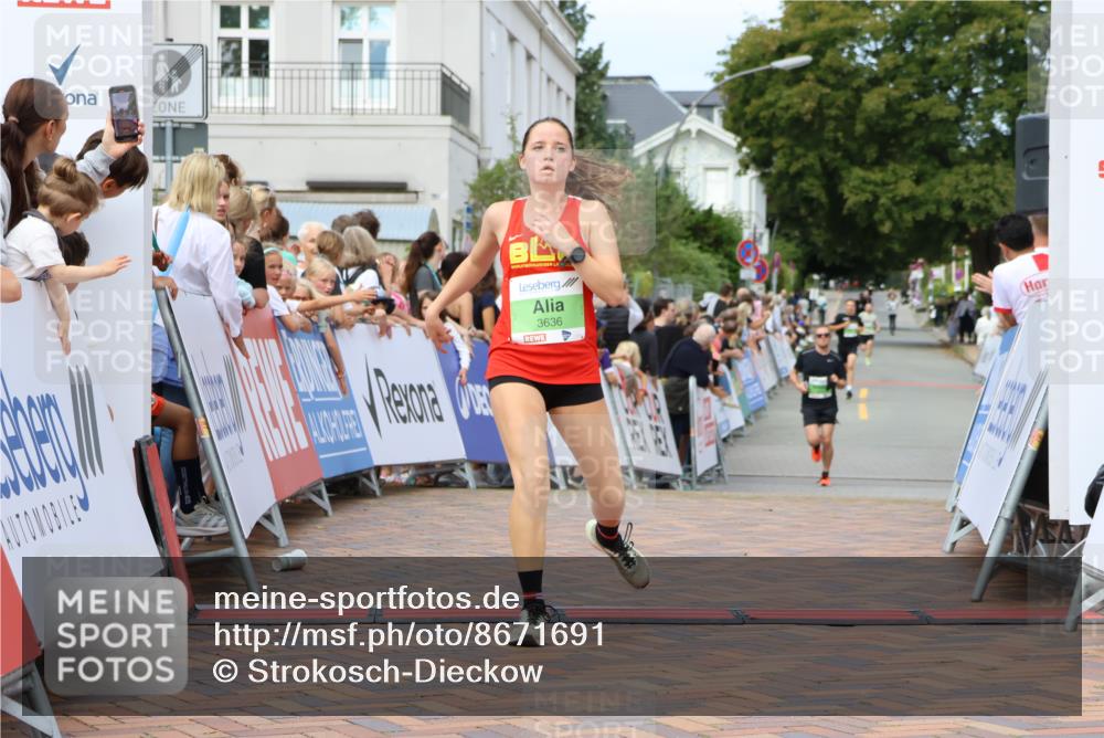 31.08.2025 - 21. Blankeneser Heldenlauf Strokosch-Dieckow http://msf.ph/oto/8671691 31.08.2025 10:53:12 Ziel 3636 meine-sportfotos.de