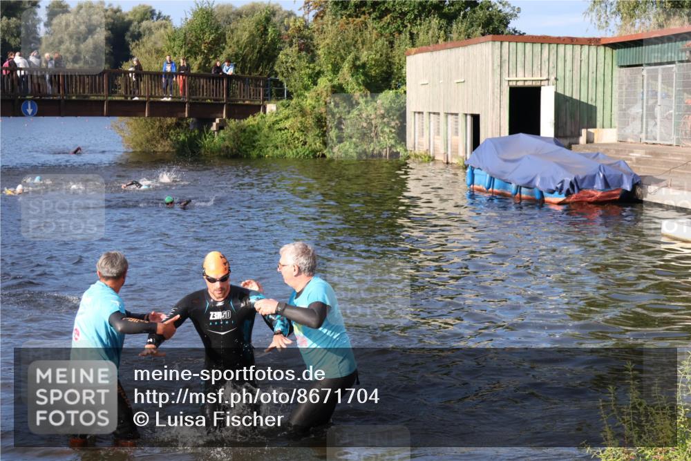 31.08.2025 - Elbe Triathlon Hamburg Luisa Fischer http://msf.ph/oto/8671704 31.08.2025 08:32:09 Schwimmen 166, 185 meine-sportfotos.de