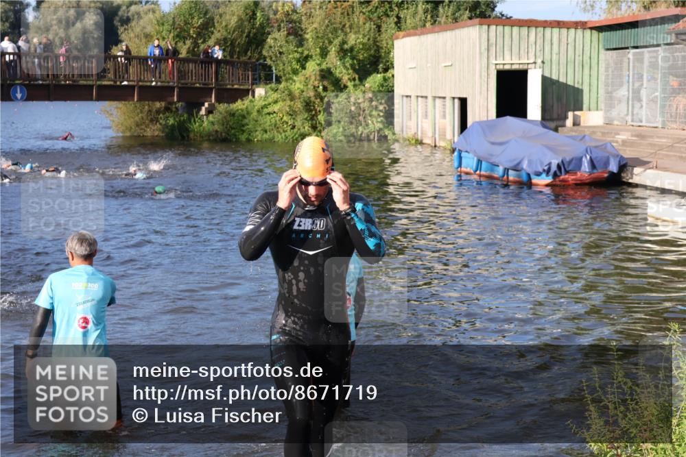 31.08.2025 - Elbe Triathlon Hamburg Luisa Fischer http://msf.ph/oto/8671719 31.08.2025 08:32:11 Schwimmen 166, 185 meine-sportfotos.de