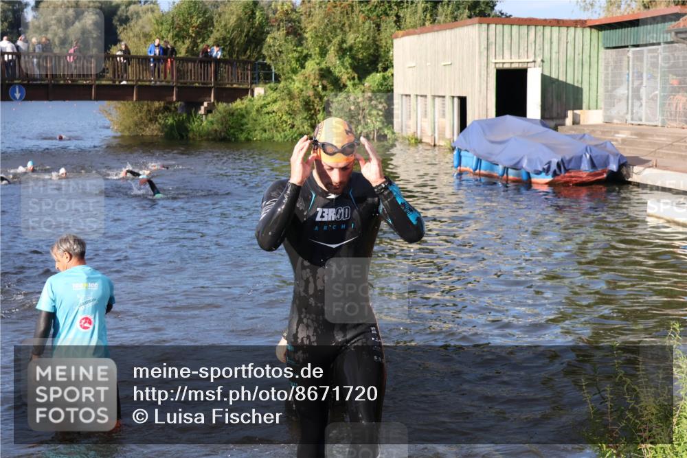 31.08.2025 - Elbe Triathlon Hamburg Luisa Fischer http://msf.ph/oto/8671720 31.08.2025 08:32:11 Schwimmen 166, 185 meine-sportfotos.de
