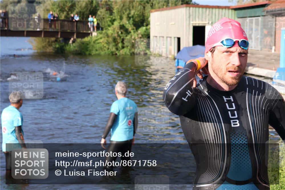 31.08.2025 - Elbe Triathlon Hamburg Luisa Fischer http://msf.ph/oto/8671758 31.08.2025 08:32:20 Schwimmen 185 meine-sportfotos.de