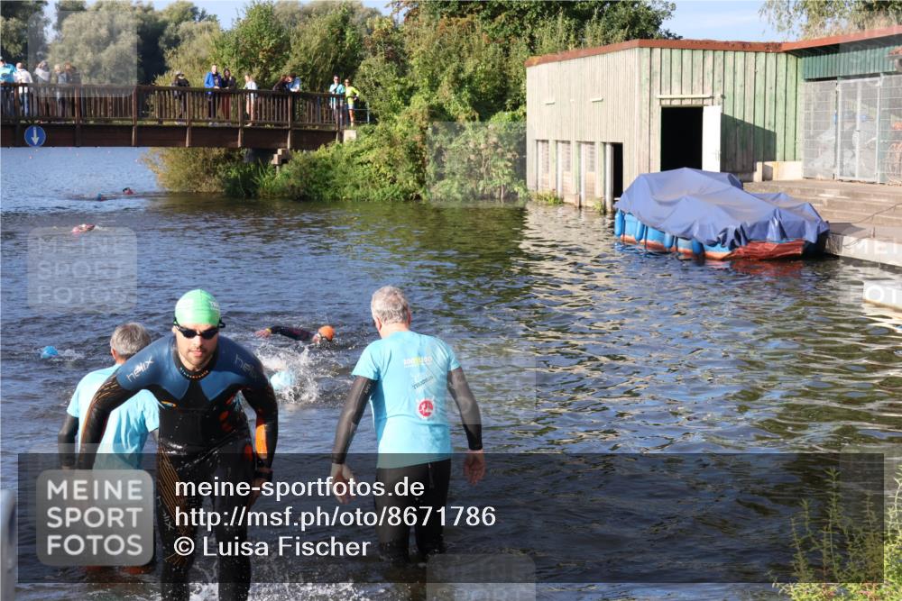 31.08.2025 - Elbe Triathlon Hamburg Luisa Fischer http://msf.ph/oto/8671786 31.08.2025 08:32:33 Schwimmen 225, 234 meine-sportfotos.de