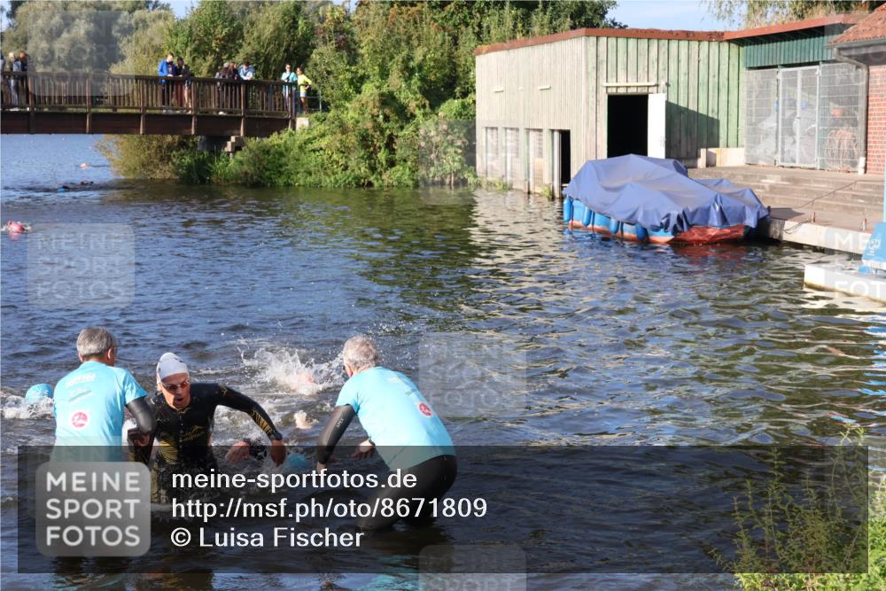 31.08.2025 - Elbe Triathlon Hamburg Luisa Fischer http://msf.ph/oto/8671809 31.08.2025 08:32:37 Schwimmen 181, 215, 225, 231, 234, 237 meine-sportfotos.de