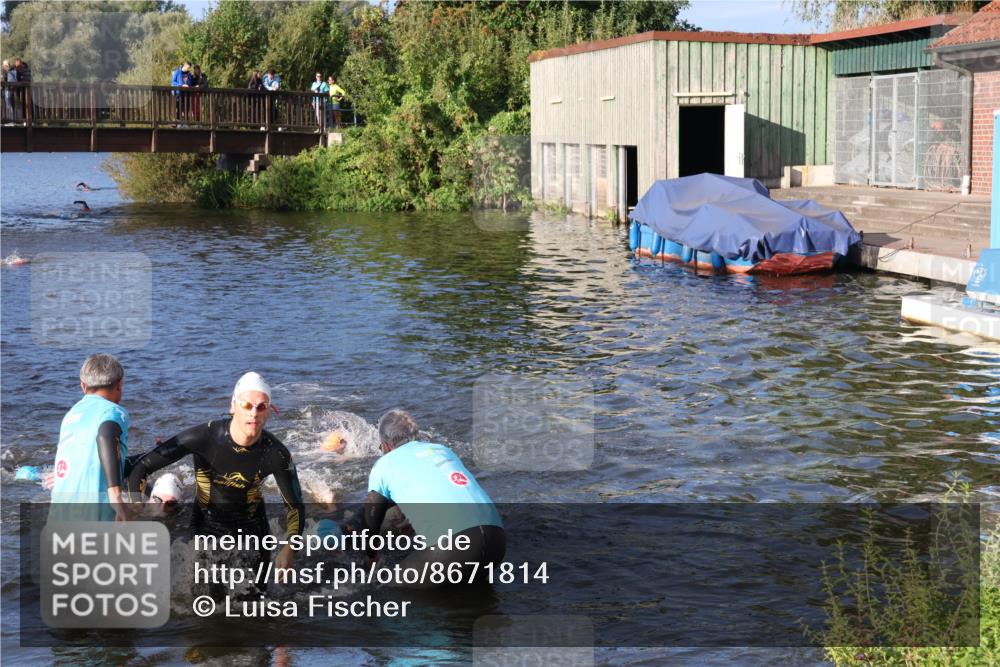 31.08.2025 - Elbe Triathlon Hamburg Luisa Fischer http://msf.ph/oto/8671814 31.08.2025 08:32:38 Schwimmen 181, 215, 225, 231, 234, 237 meine-sportfotos.de
