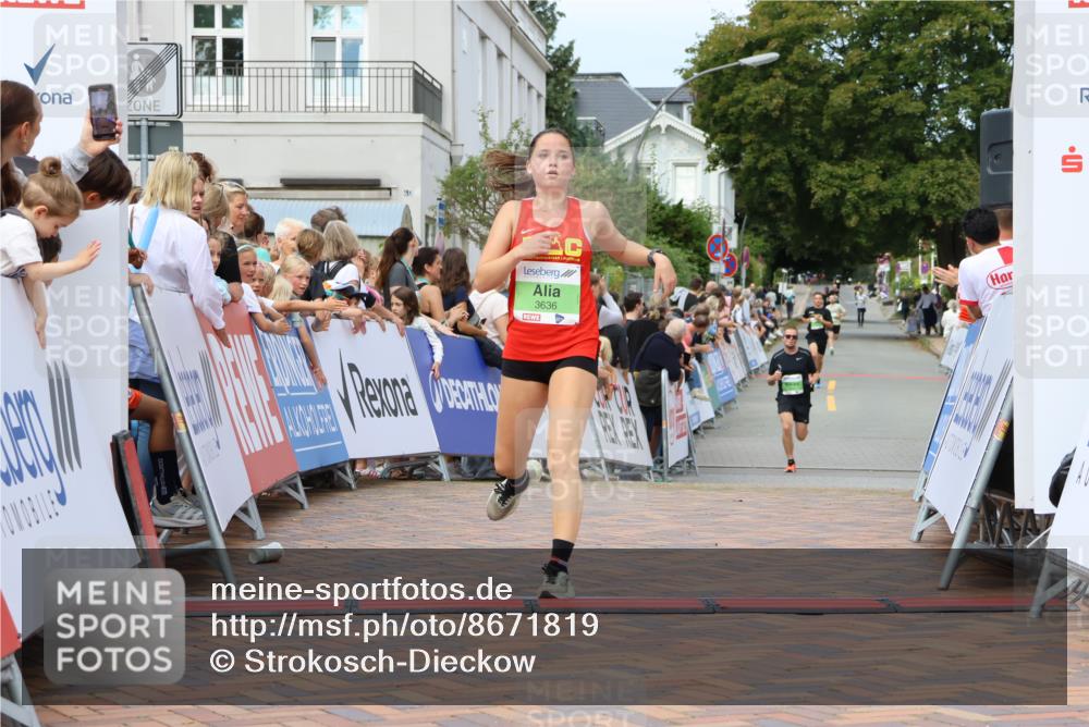 31.08.2025 - 21. Blankeneser Heldenlauf Strokosch-Dieckow http://msf.ph/oto/8671819 31.08.2025 10:53:12 Ziel 3636 meine-sportfotos.de