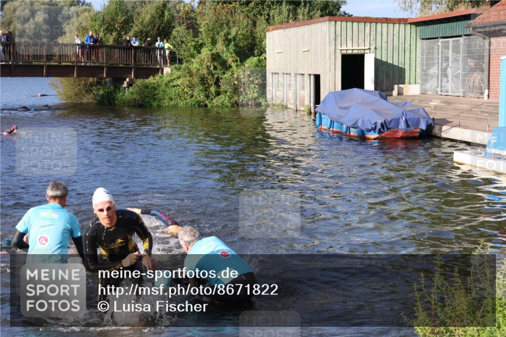 31.08.2025 - Elbe Triathlon Hamburg Luisa Fischer http://msf.ph/oto/8671822 31.08.2025 08:32:39 Schwimmen 181, 215, 231, 234, 237 meine-sportfotos.de
