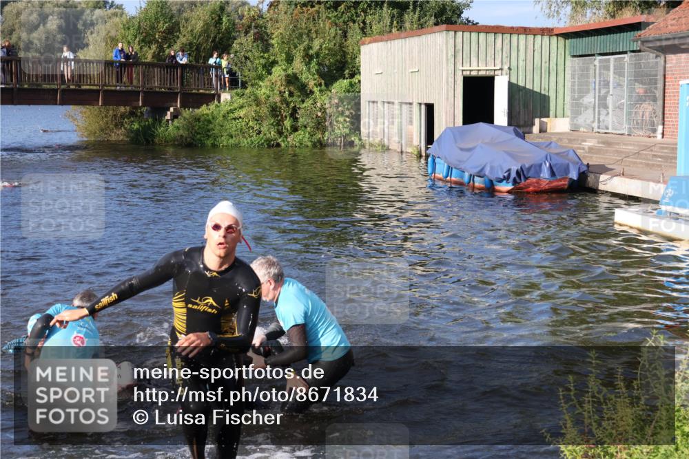 31.08.2025 - Elbe Triathlon Hamburg Luisa Fischer http://msf.ph/oto/8671834 31.08.2025 08:32:40 Schwimmen 181, 215, 231, 234, 237 meine-sportfotos.de