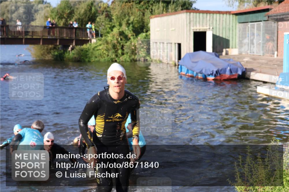 31.08.2025 - Elbe Triathlon Hamburg Luisa Fischer http://msf.ph/oto/8671840 31.08.2025 08:32:41 Schwimmen 181, 215, 231, 234, 237 meine-sportfotos.de