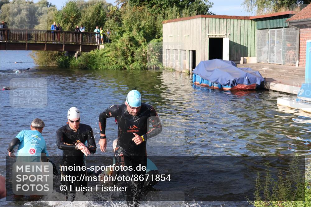 31.08.2025 - Elbe Triathlon Hamburg Luisa Fischer http://msf.ph/oto/8671854 31.08.2025 08:32:42 Schwimmen 181, 215, 231, 234, 237 meine-sportfotos.de