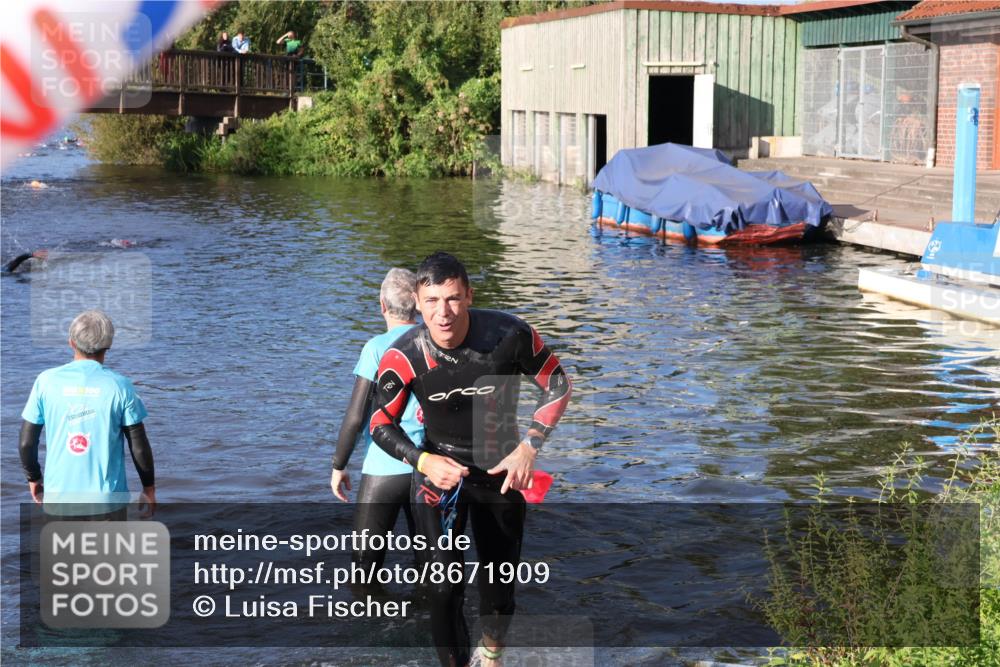 31.08.2025 - Elbe Triathlon Hamburg Luisa Fischer http://msf.ph/oto/8671909 31.08.2025 08:33:11 Schwimmen 192 meine-sportfotos.de