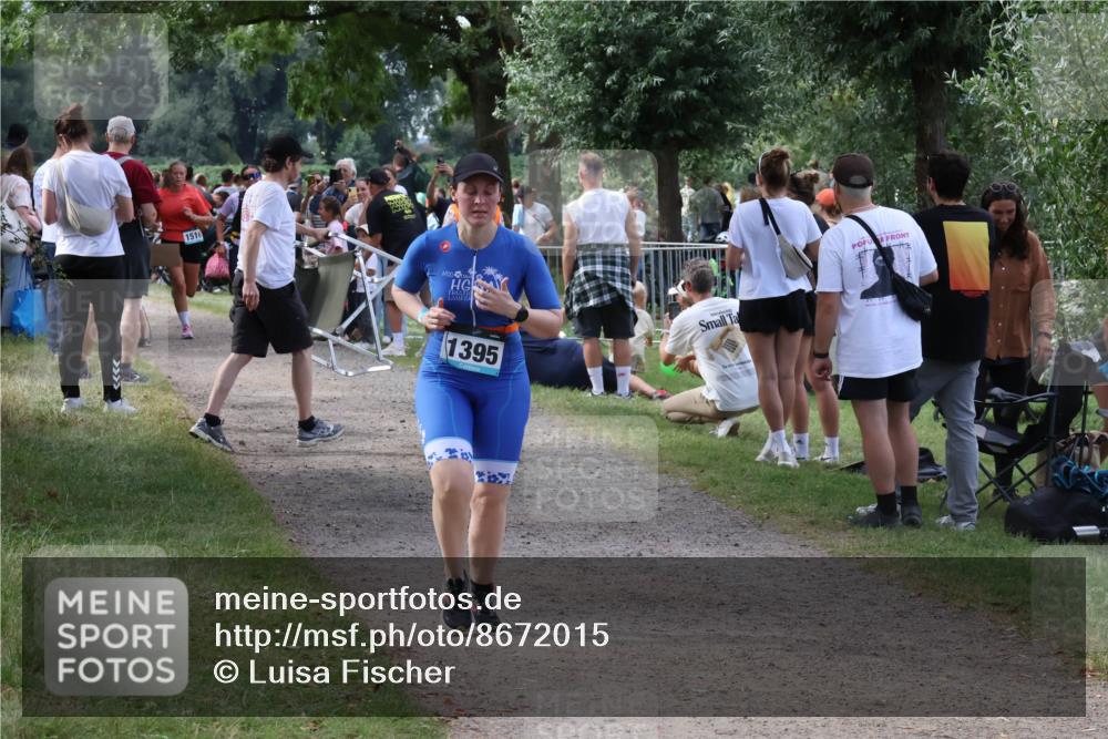 31.08.2025 - Elbe Triathlon Hamburg Luisa Fischer http://msf.ph/oto/8672015 31.08.2025 12:00:51 Laufen 1516, 1395 meine-sportfotos.de