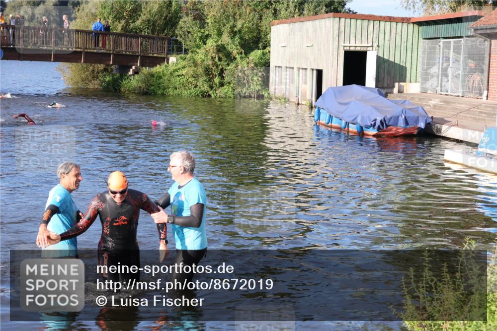 31.08.2025 - Elbe Triathlon Hamburg Luisa Fischer http://msf.ph/oto/8672019 31.08.2025 08:33:58 Schwimmen 168 meine-sportfotos.de
