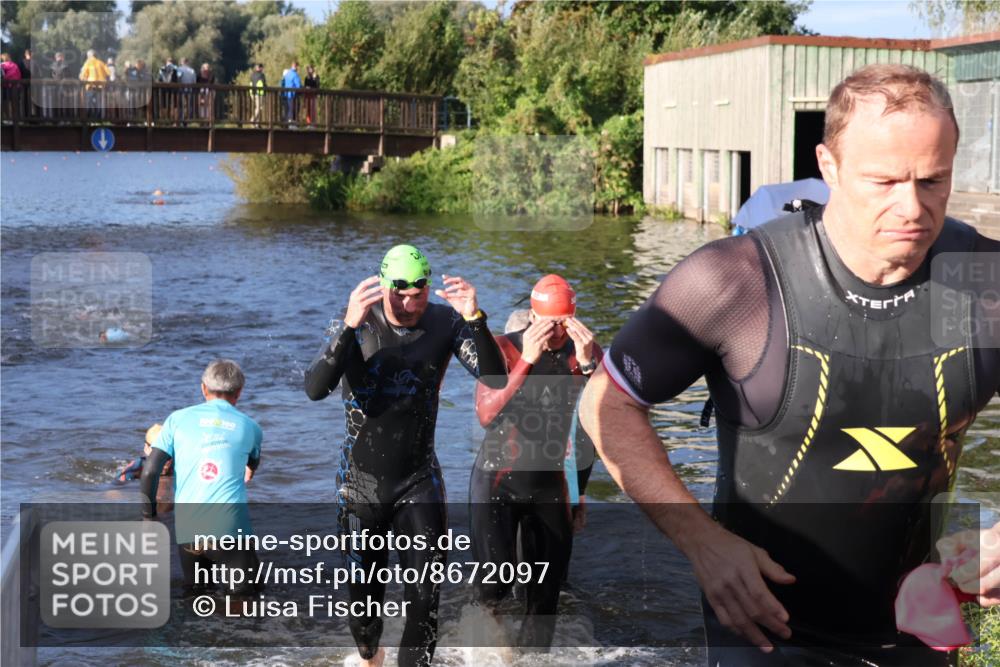 31.08.2025 - Elbe Triathlon Hamburg Luisa Fischer http://msf.ph/oto/8672097 31.08.2025 08:34:27 Schwimmen 175, 177, 193, 199, 239 meine-sportfotos.de