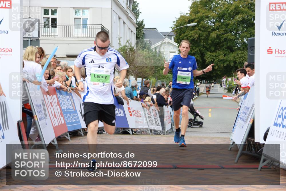 31.08.2025 - 21. Blankeneser Heldenlauf Strokosch-Dieckow http://msf.ph/oto/8672099 31.08.2025 10:52:48 Ziel 3706, 3473 meine-sportfotos.de